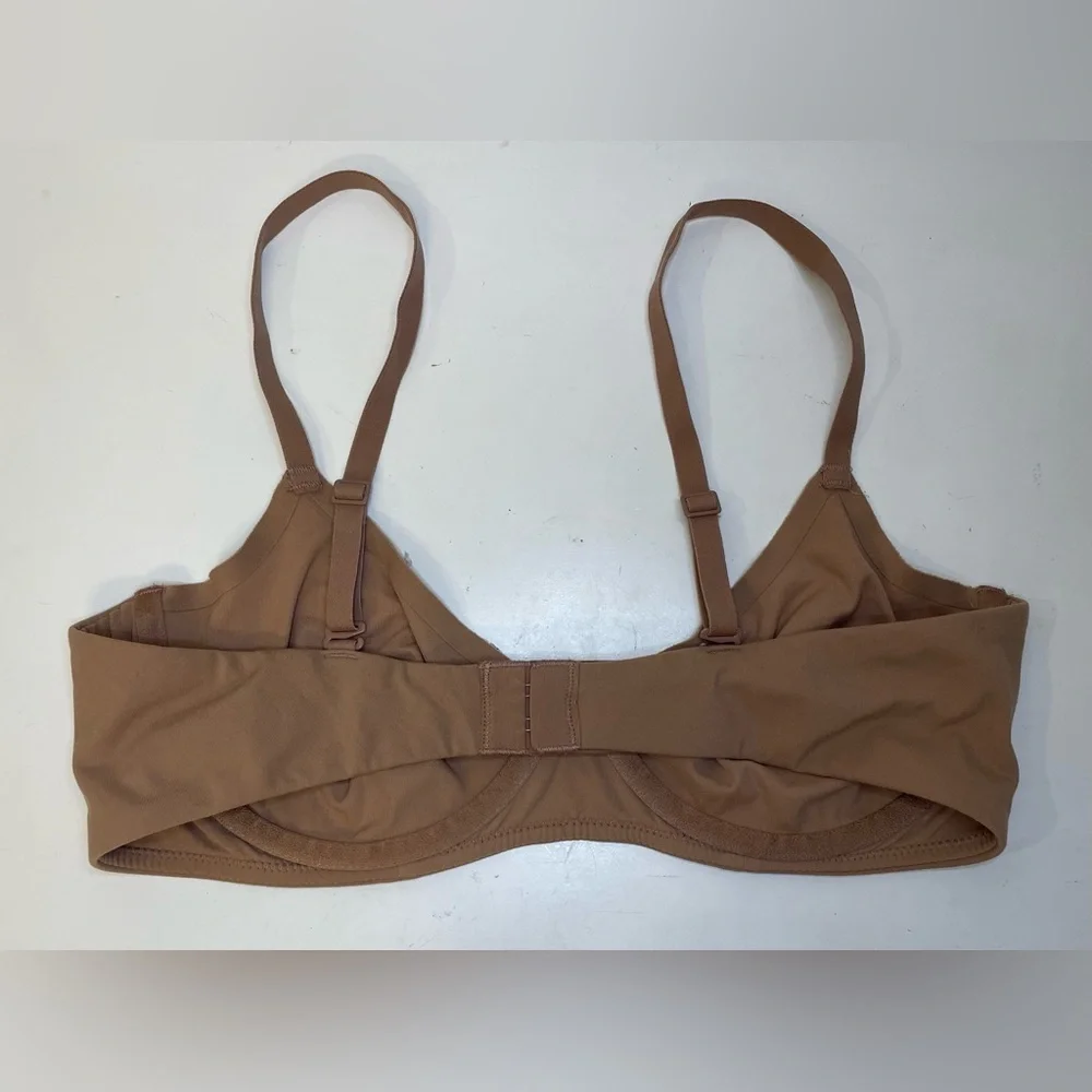 SKIMS  Fits Everybody Unlined Demi Bra Size 36‎ B - Picture 6 of 8